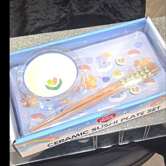 Silver Buffalo X Care Bears Ceramic Sushi Plate Set - Picture 13 of 13